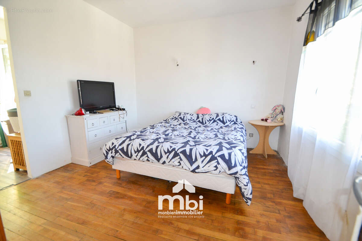 Maison à MARLY-LA-VILLE