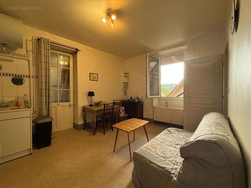 Appartement à LES ECHELLES