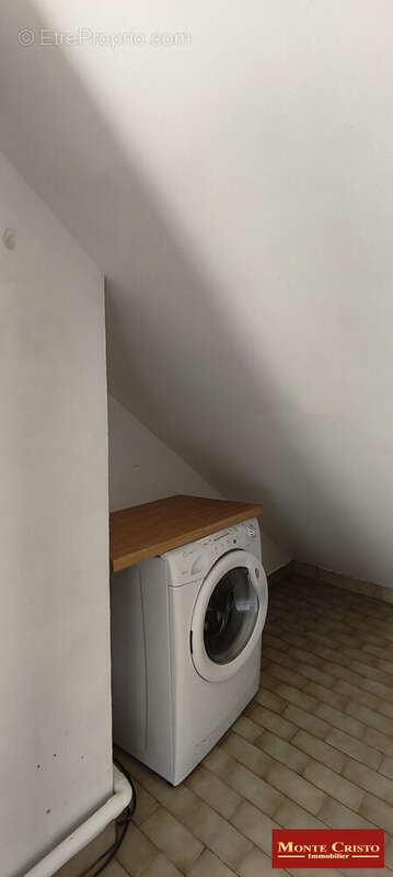 Buanderie  - Appartement à VERSAILLES