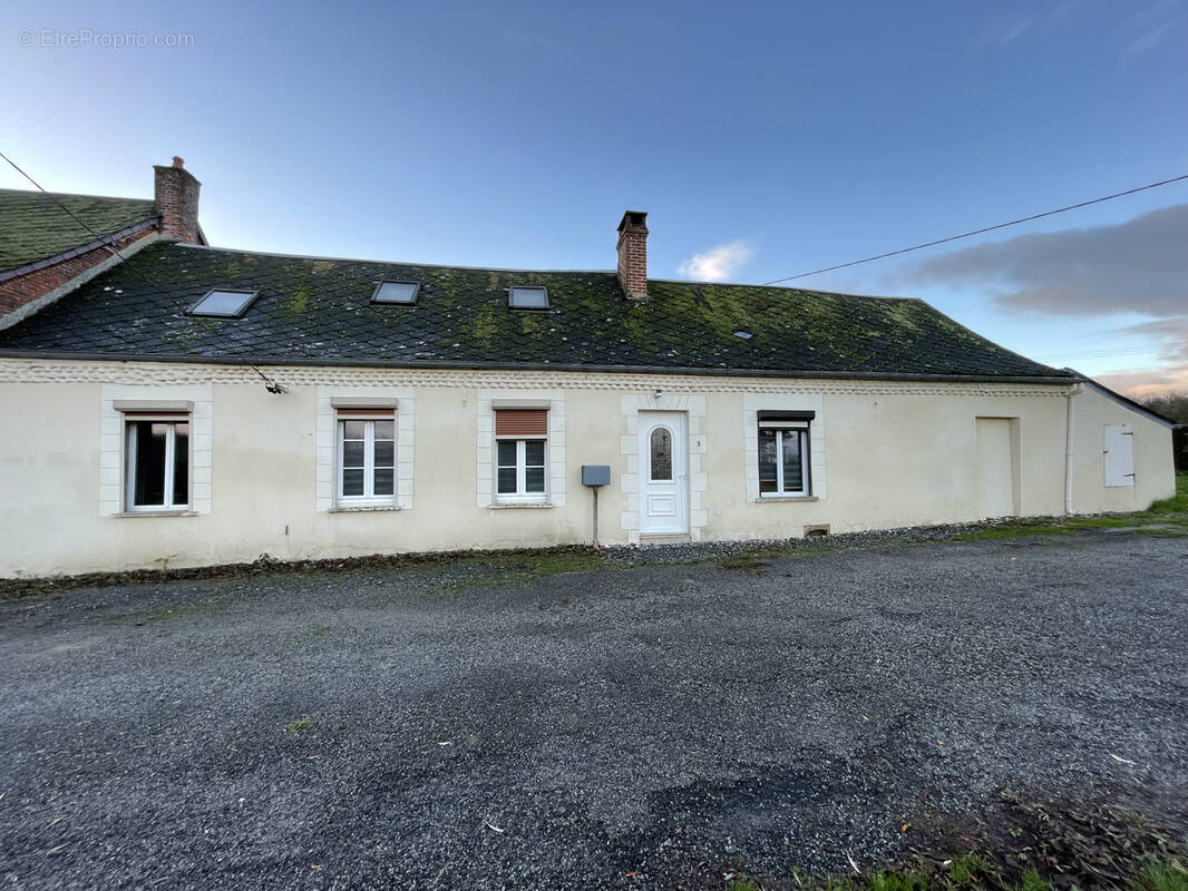 Maison à SAINS-RICHAUMONT