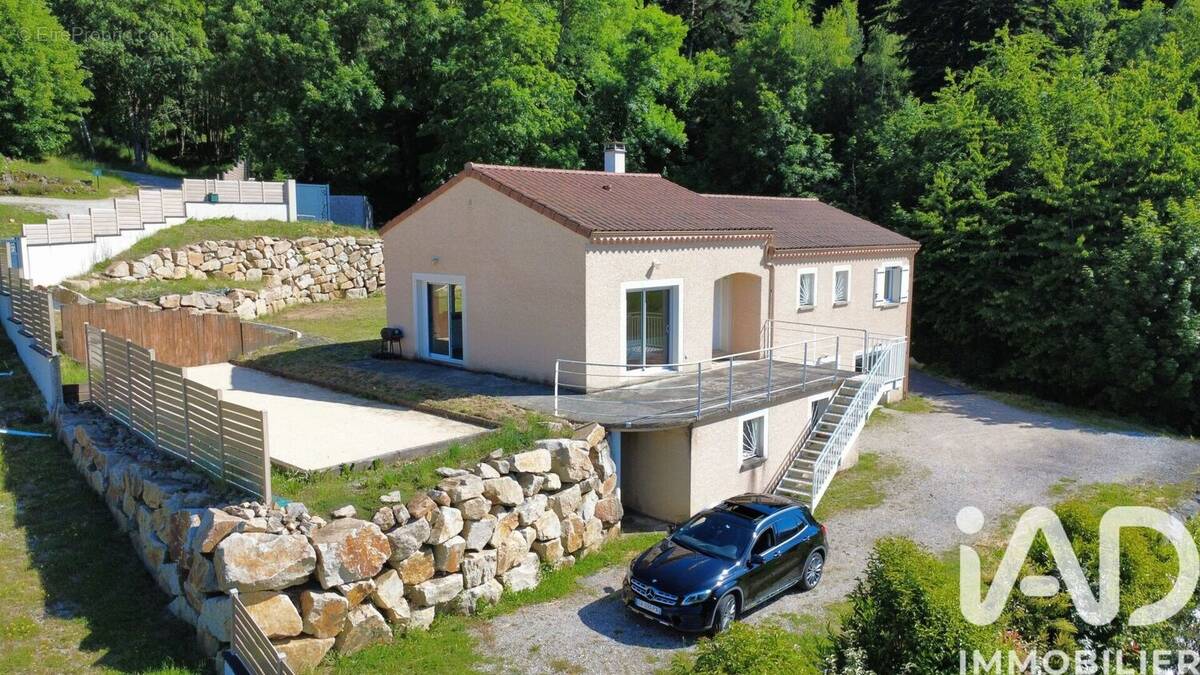 Photo 1 - Maison à SATILLIEU