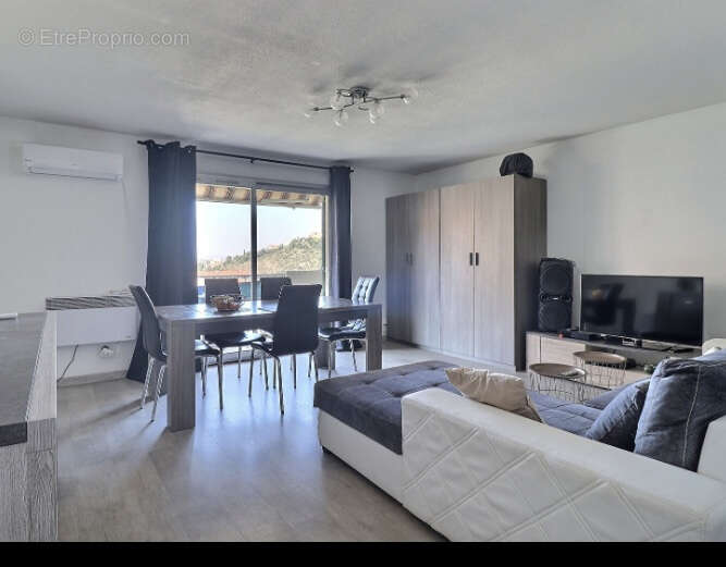 Appartement à SAINT-RAPHAEL