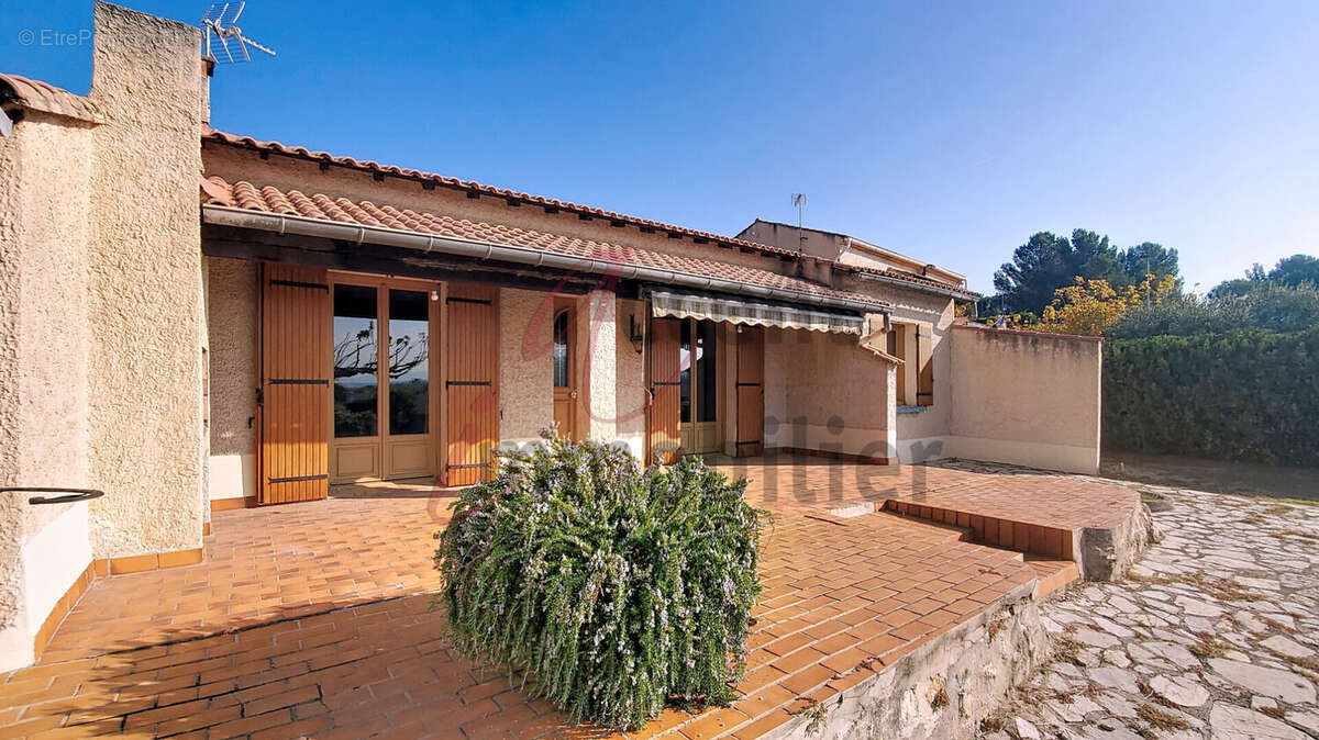 Maison à CHATEAURENARD