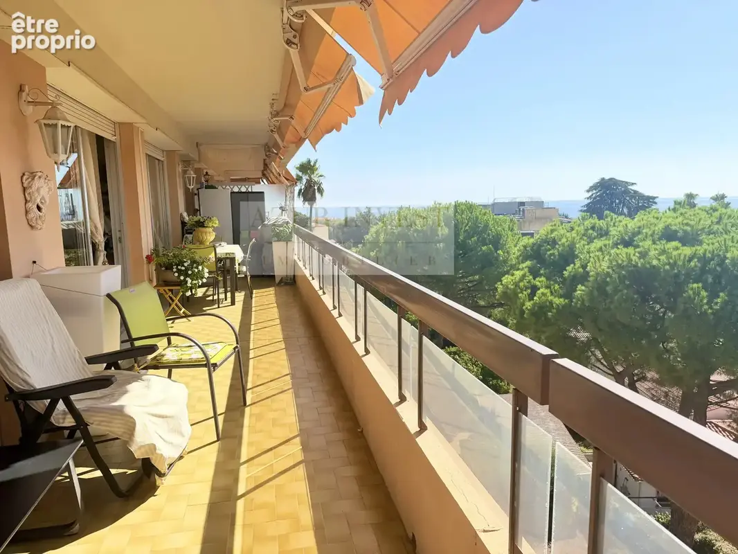 Vente dernier etage vue mer - photo 4