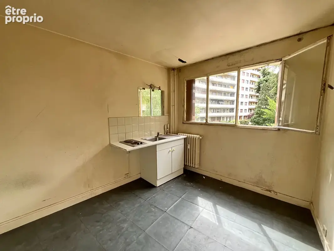 Chambre de service - 9.34 m2 / SAINT CLOUD VAL D'OR - photo 3