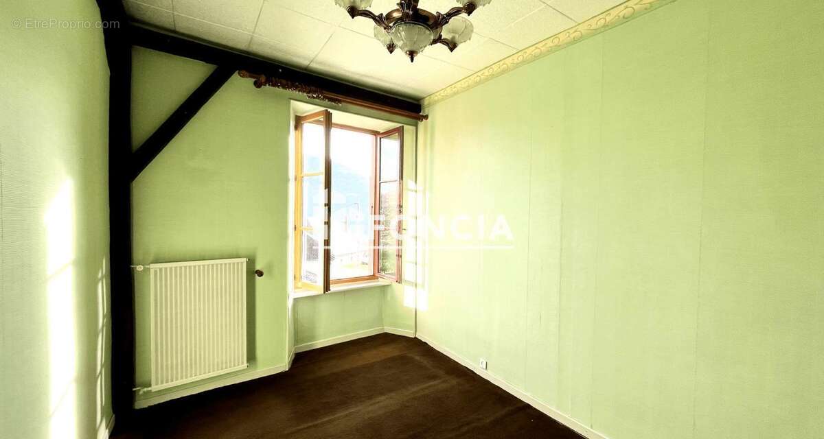 Maison à LA MOTTE-D&#039;AVEILLANS