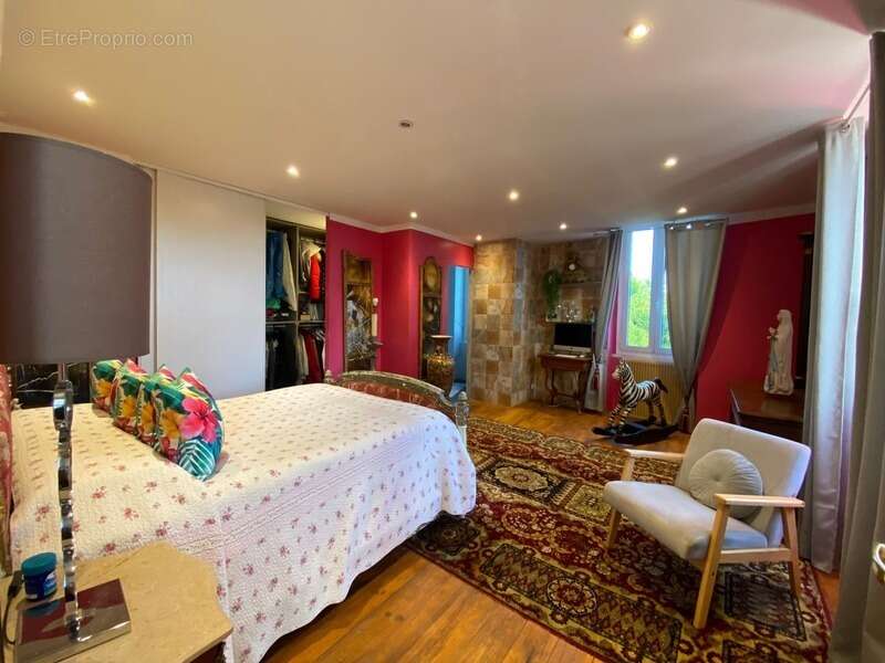 Maison à LAMARQUE-PONTACQ