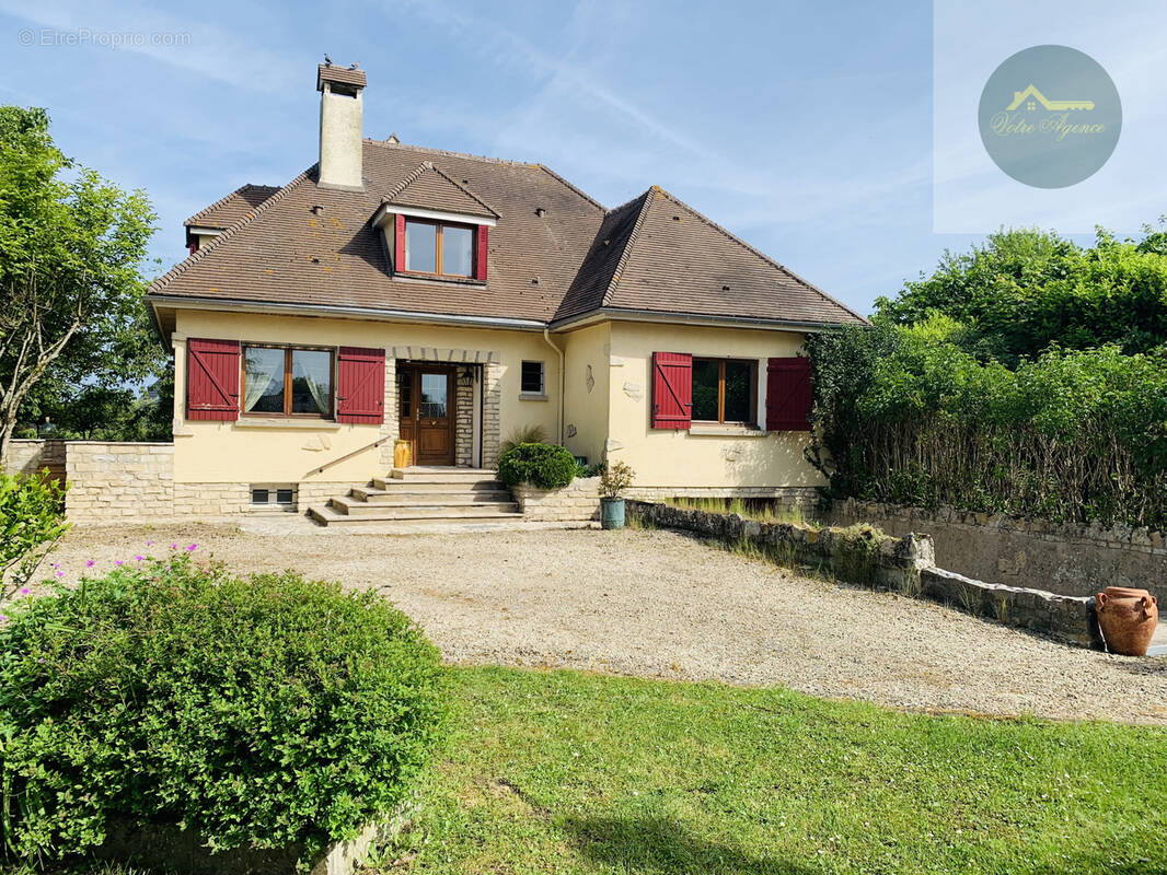 Maison à CHEROY