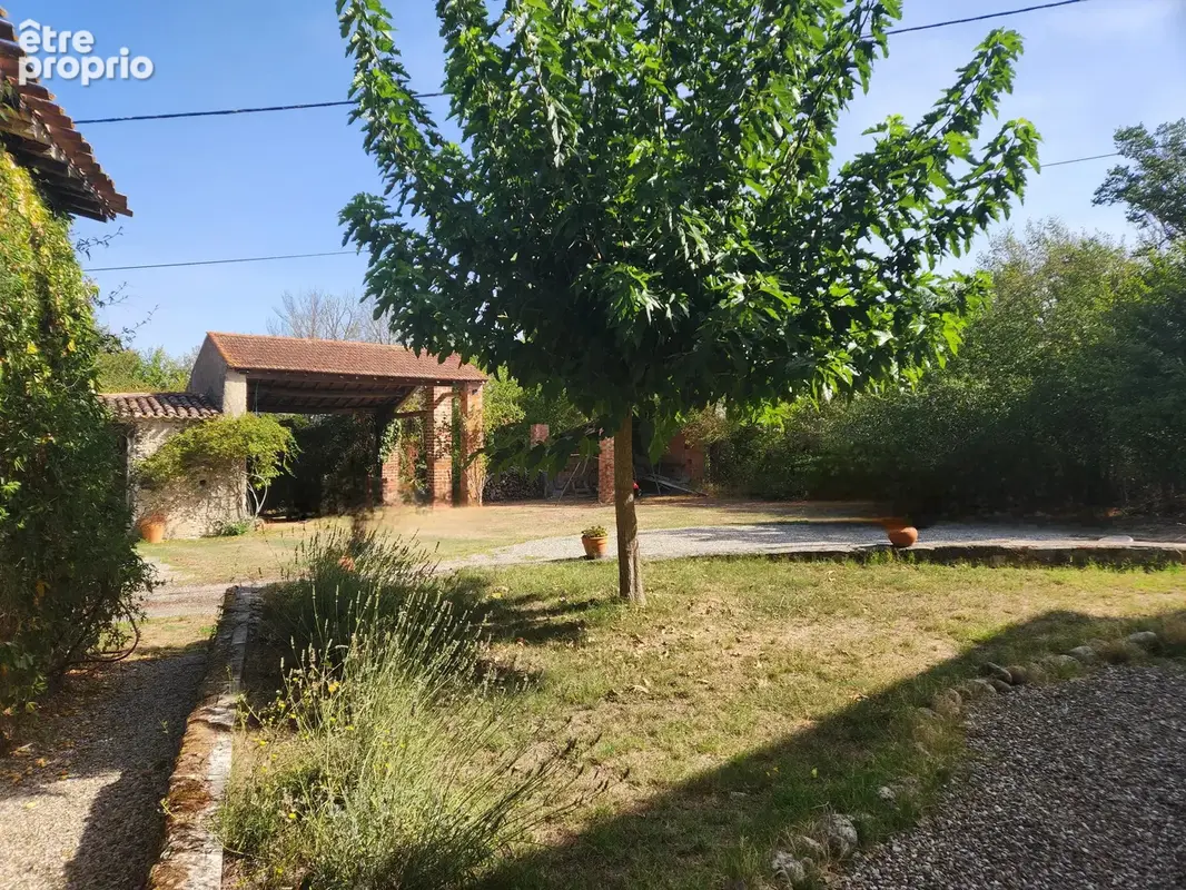 Ancien Corps de Ferme en pierre avec dépendances sur 26 Ha - photo 15