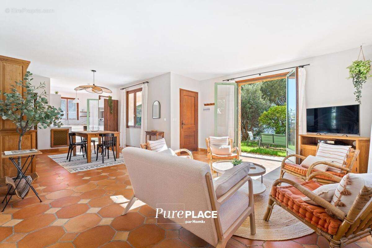 Maison à BEAUSOLEIL