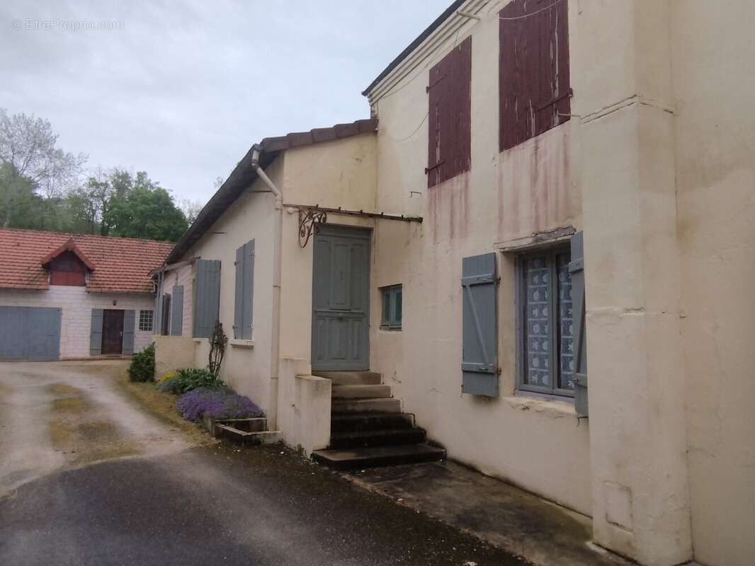 Maison à NAVILLY
