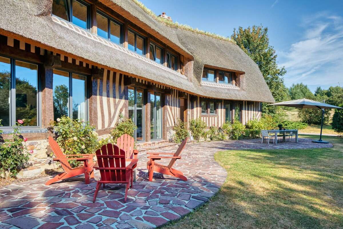 Maison 231 m² à Pont-L'eveque  - photo 2