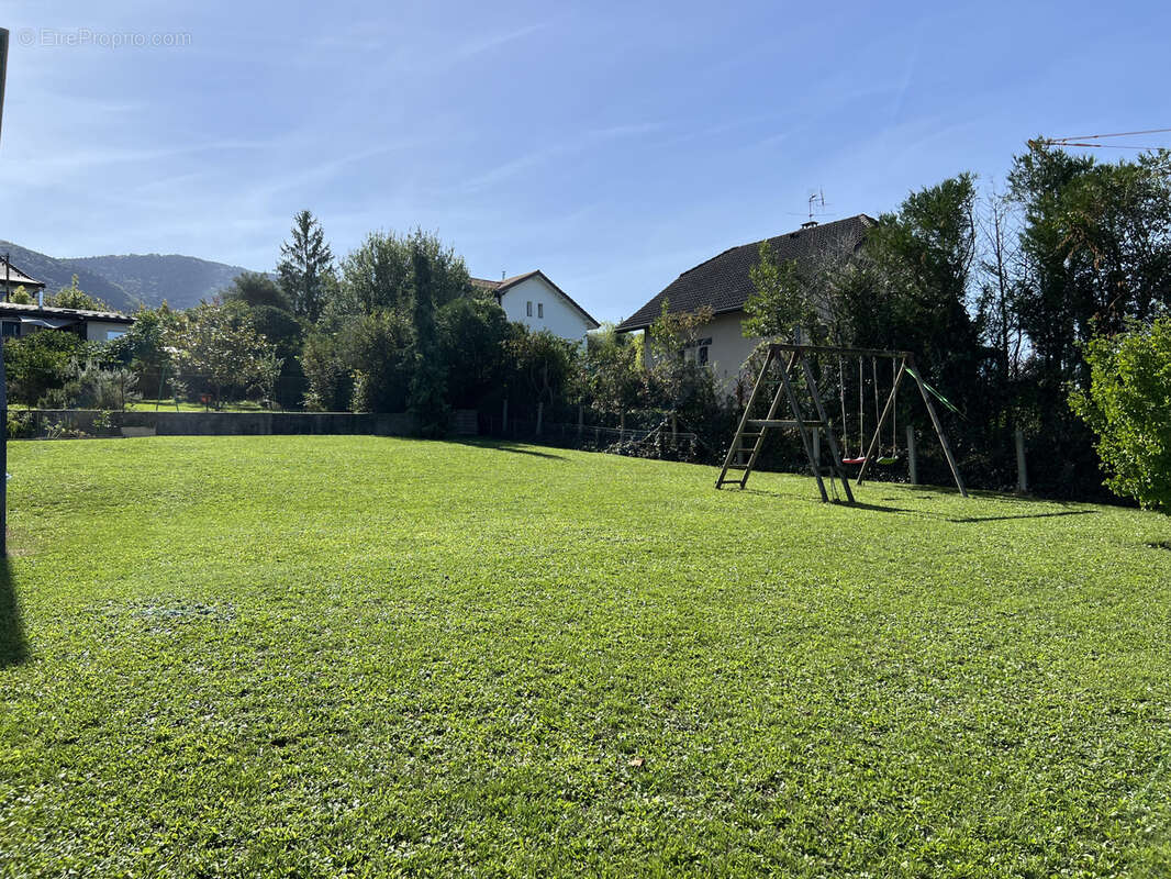 Maison à COLLONGES-SOUS-SALEVE