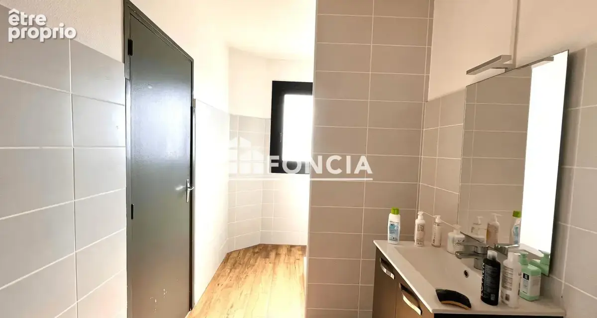 Appartement t3 double terrasse proche polygone et gare - photo 4