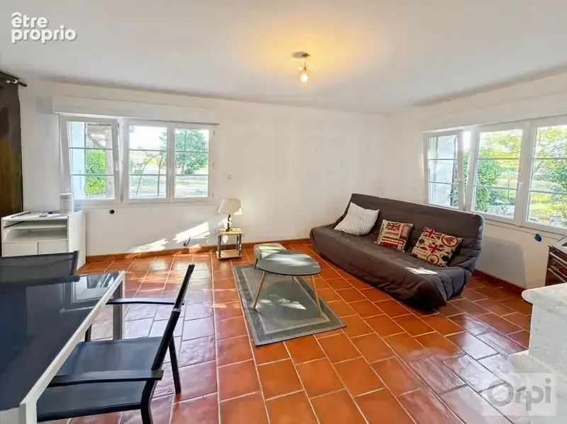 Aux portes de FLEURANCE, maison individuelle sur un terrain arboré de plus de 5000m² - photo 6