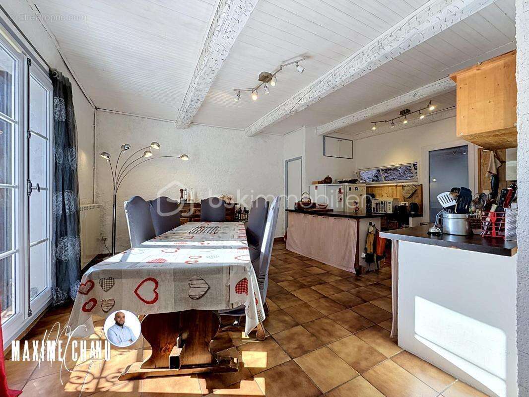Maison de village avec garage et exterieurs à Peret - photo 6