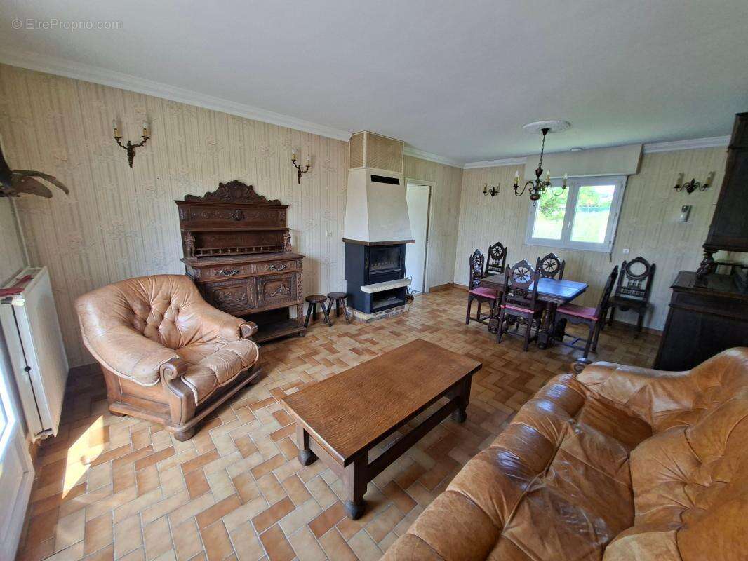 Locquirec secteur Kerboulic – Maison au calme avec beau potentiel - photo 5