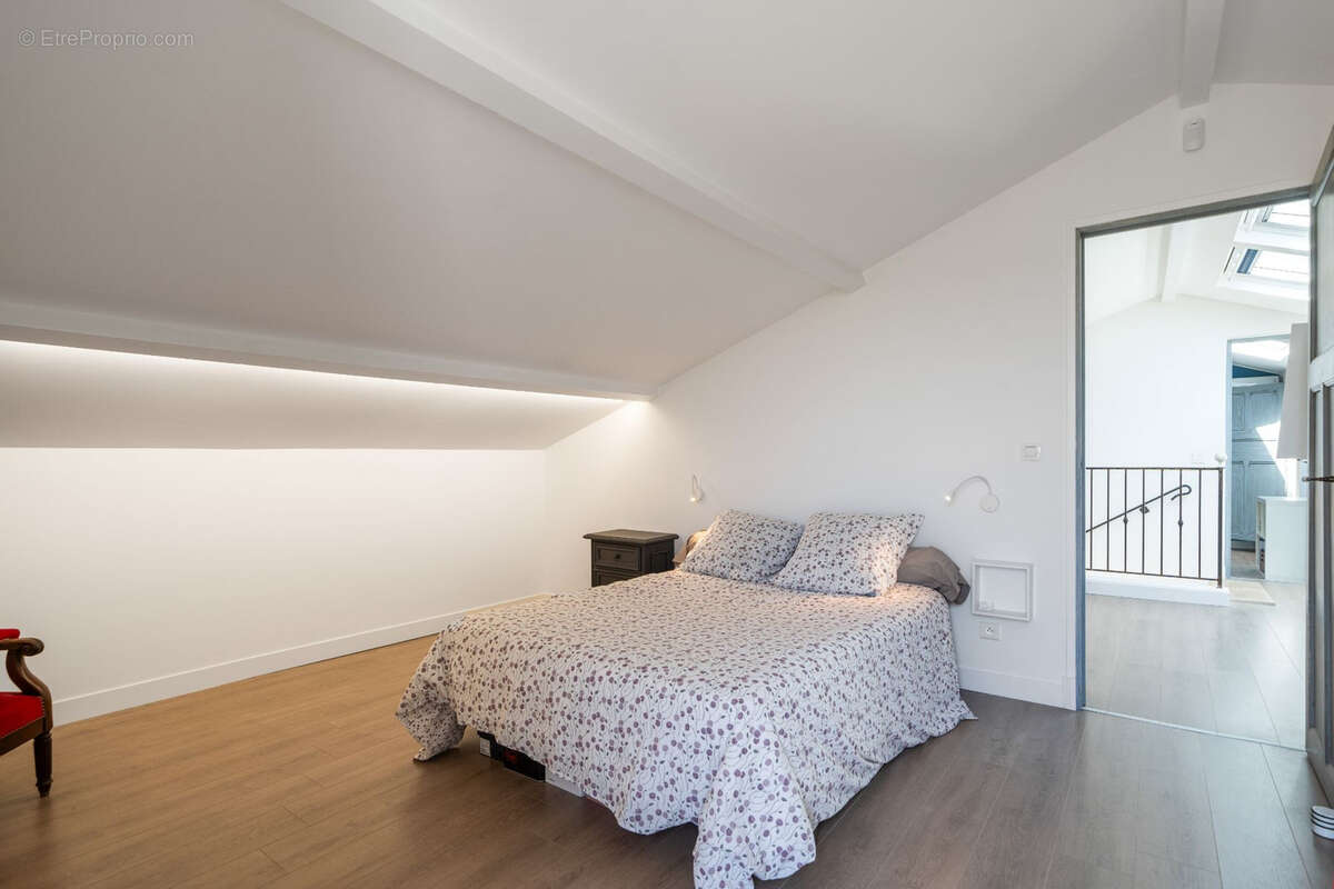 Maison à AURIBEAU-SUR-SIAGNE