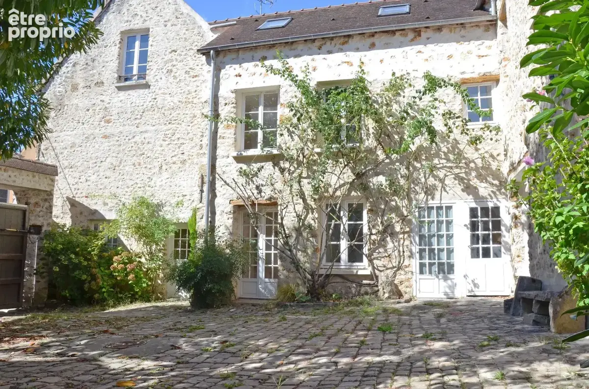 Photo Appartement à Chevreuse au prix de 275 000€
