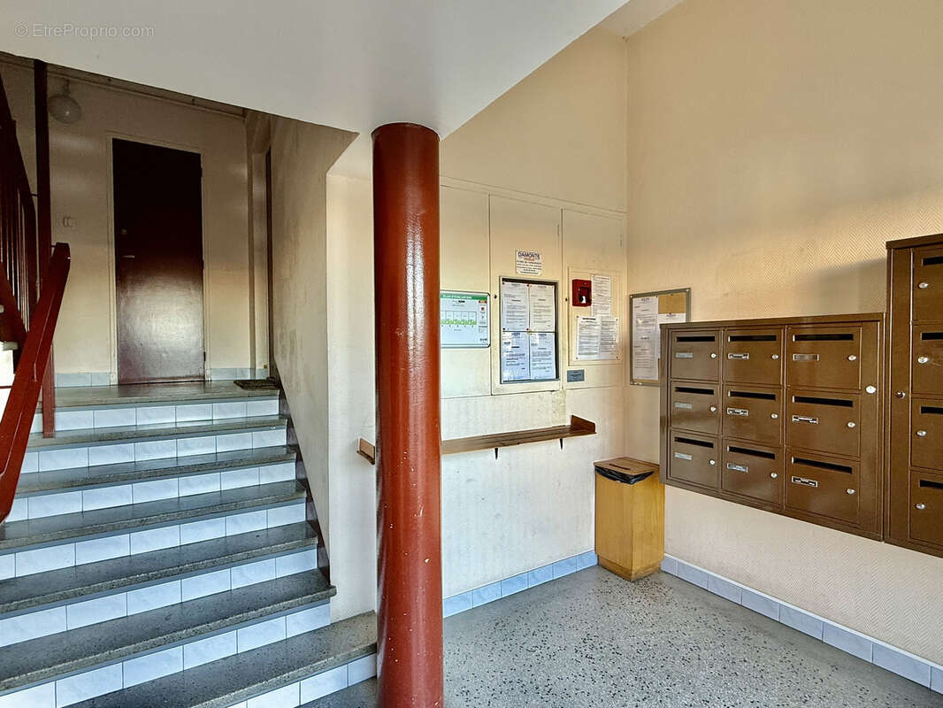 Appartement à LA CHAPELLE-SAINT-LUC