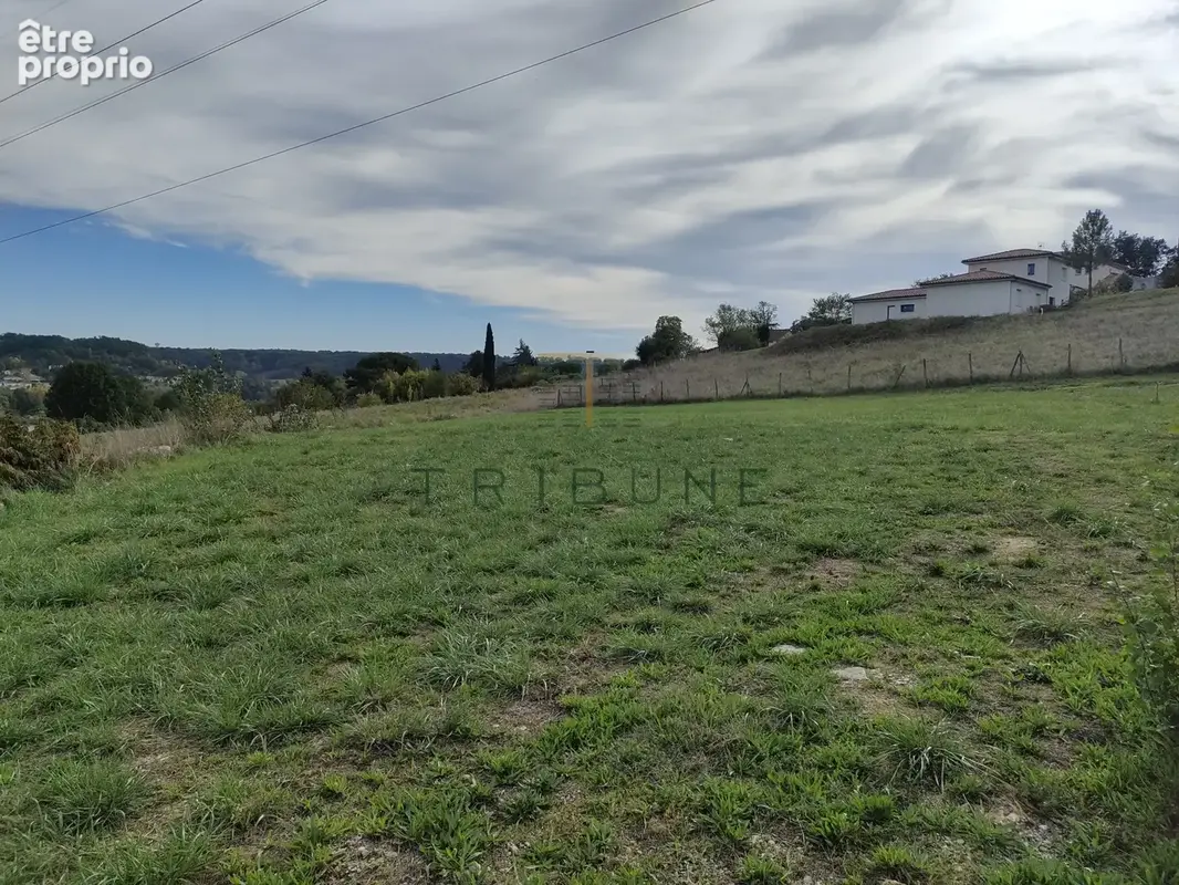 Terrain constructible à Pont du Casse de 1567 m2 sur une parcelle de 1925m2 - photo 2