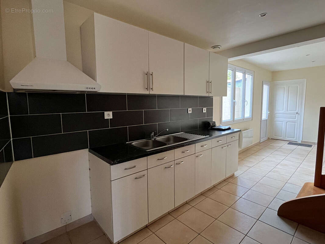 Maison à LA CHAUSSAIRE