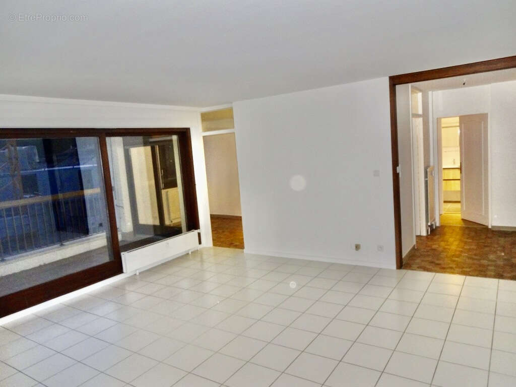 Appartement à DIVONNE-LES-BAINS