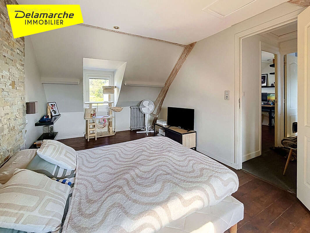 Appartement à DONVILLE-LES-BAINS