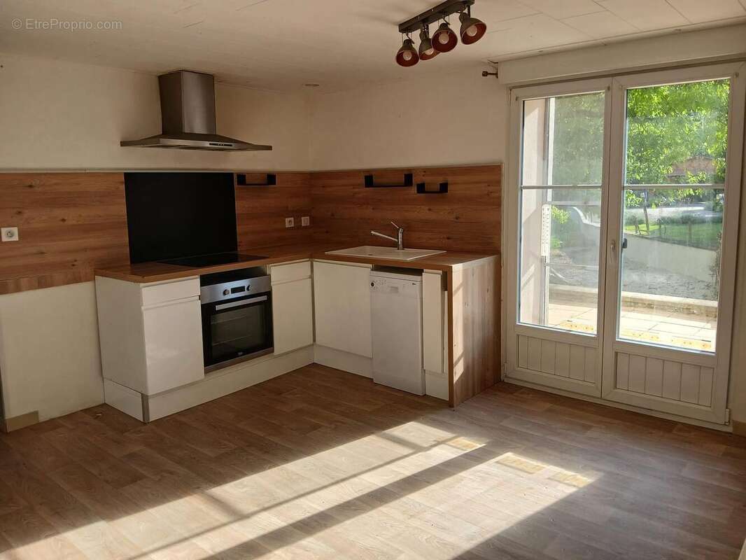 Photo 2 - Maison à VILLARS-LE-SEC