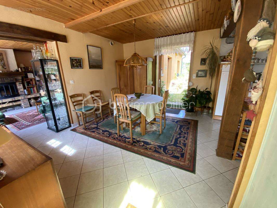 Maison à SAINT-SAUVEUR-EN-PUISAYE