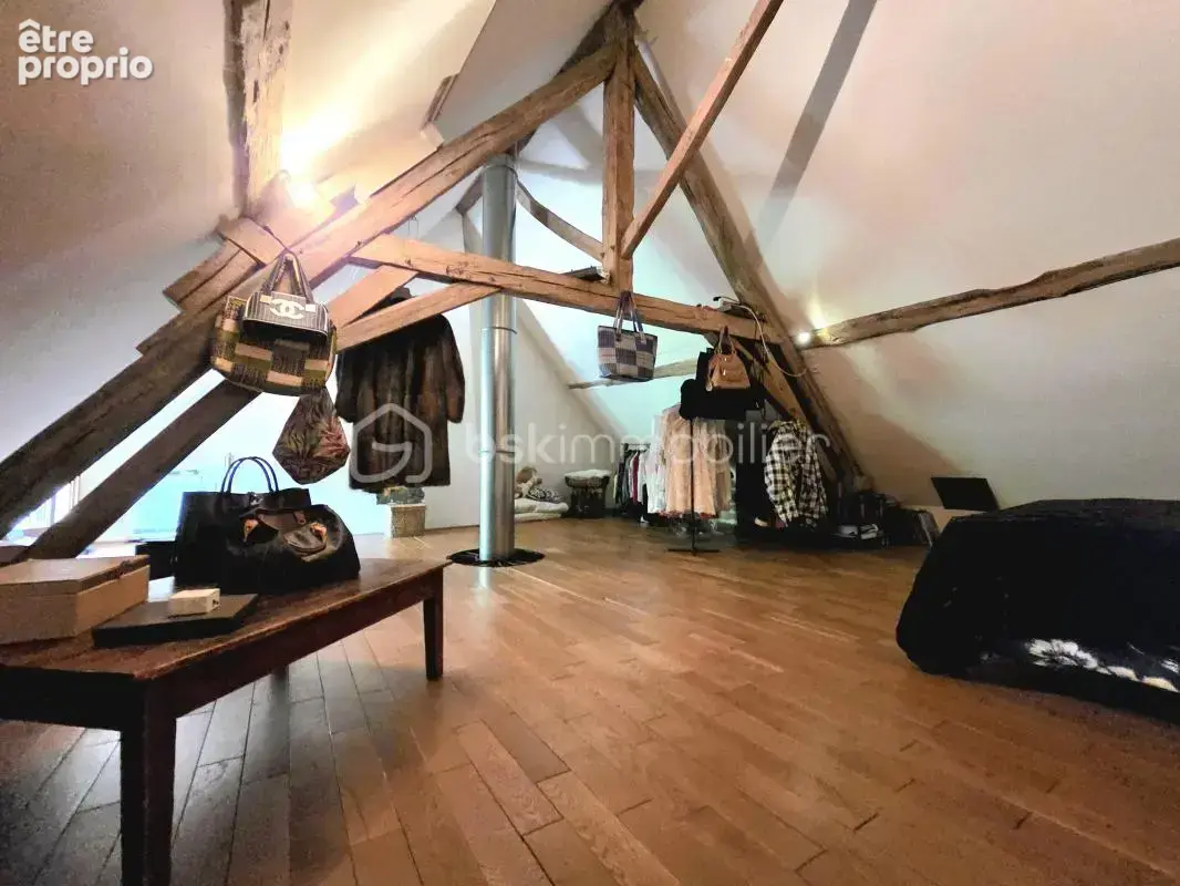 Magnifique Corps de ferme de 222m³ avec piscine et dépendances - photo 18