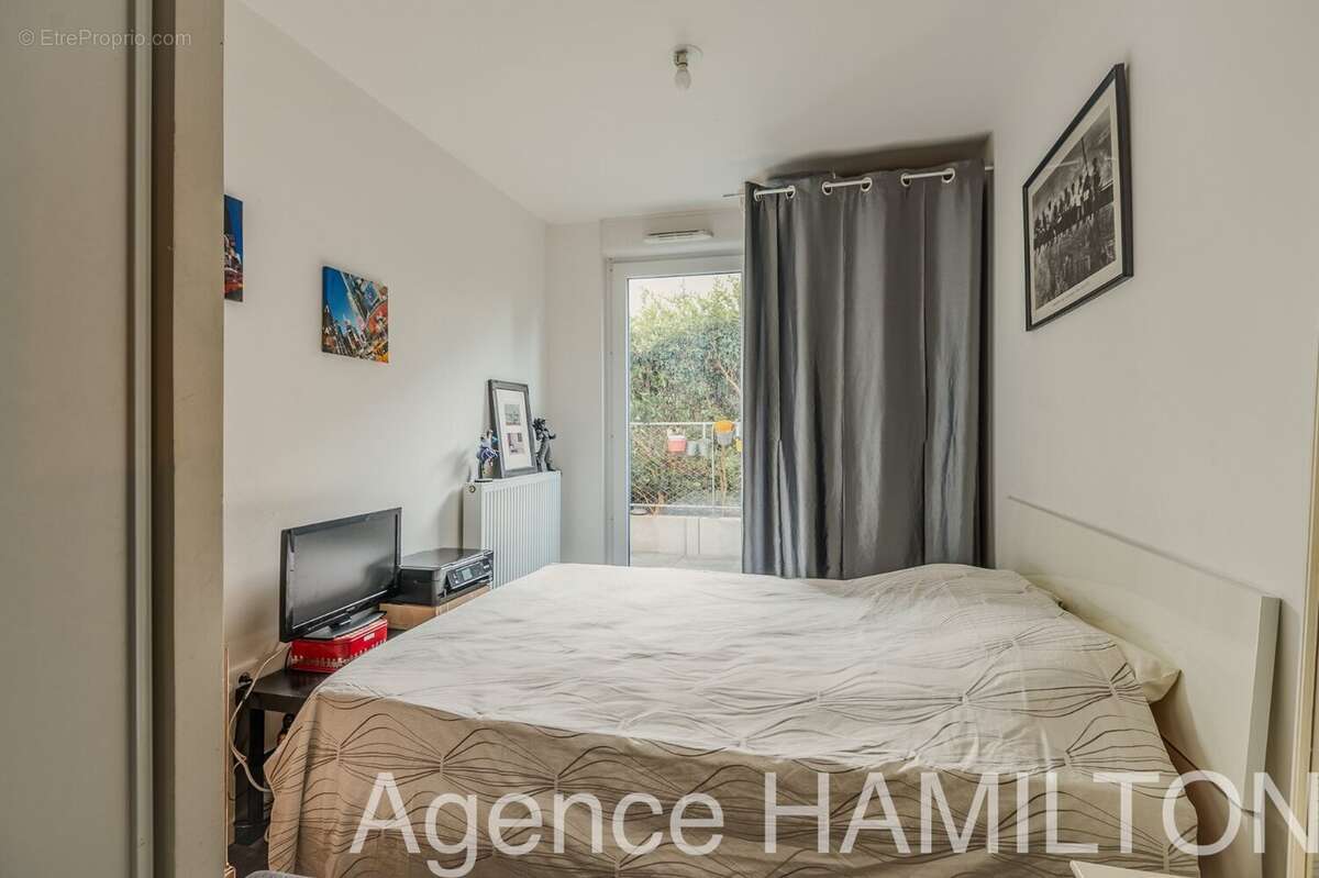 Nanterre université, T4 de 76 m2 avec 50 m2 de jardin/terrasse + parking - photo 4