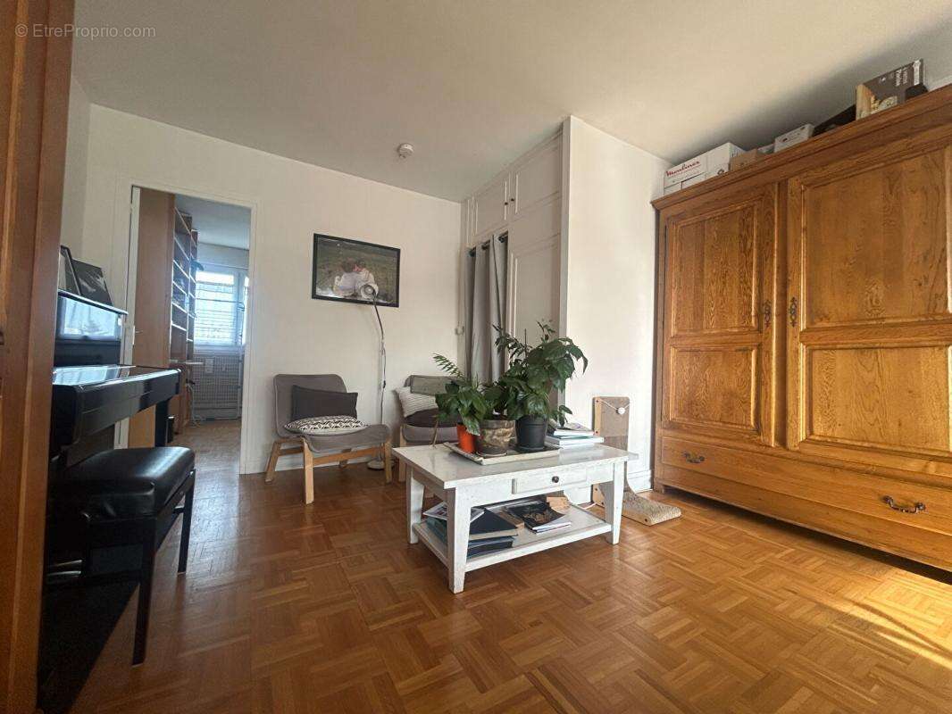 Appartement à FONTENAY-SOUS-BOIS