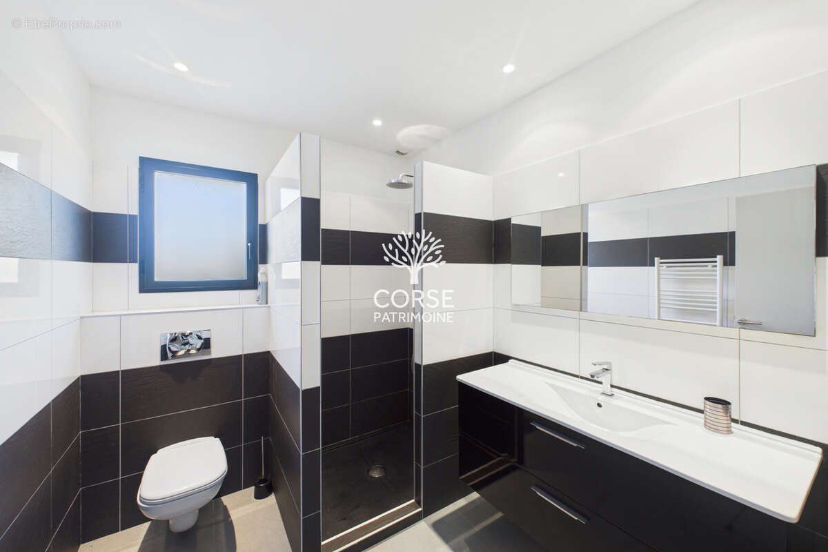 Maison à PORTO-VECCHIO