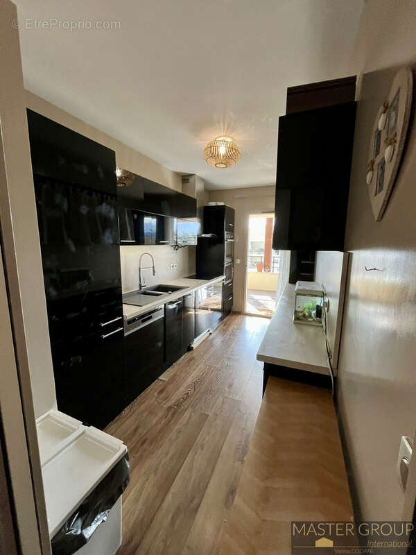 Appartement T3 en dernier étage avec terrasse de 60 m2, garage et environnement privilégié - photo 9