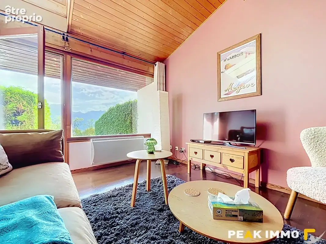 F2 Cabine Duplex - 34.81 m2 utiles - Combloux - Coeur du village - photo 5