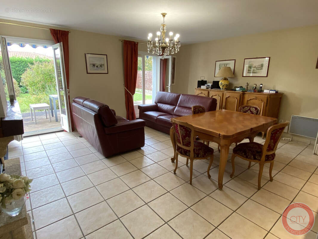 Maison à SAINT-MEDARD-EN-JALLES