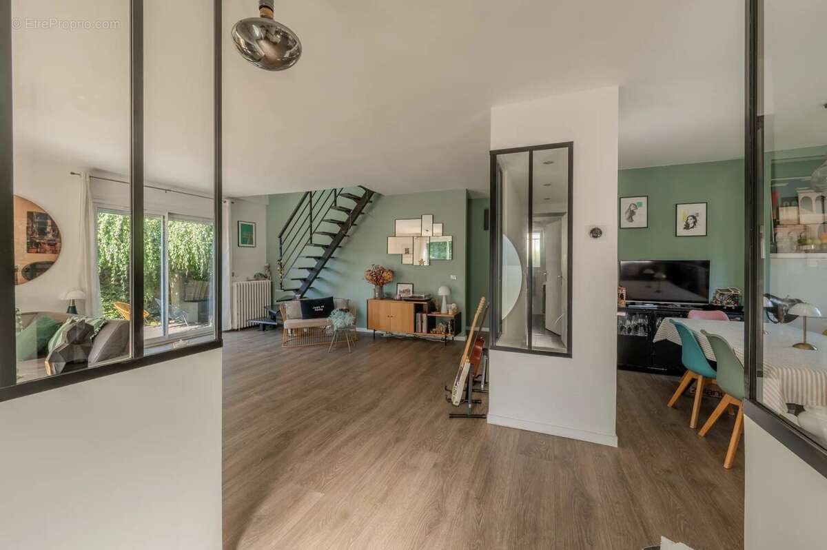 Maison à CROISSY-SUR-SEINE