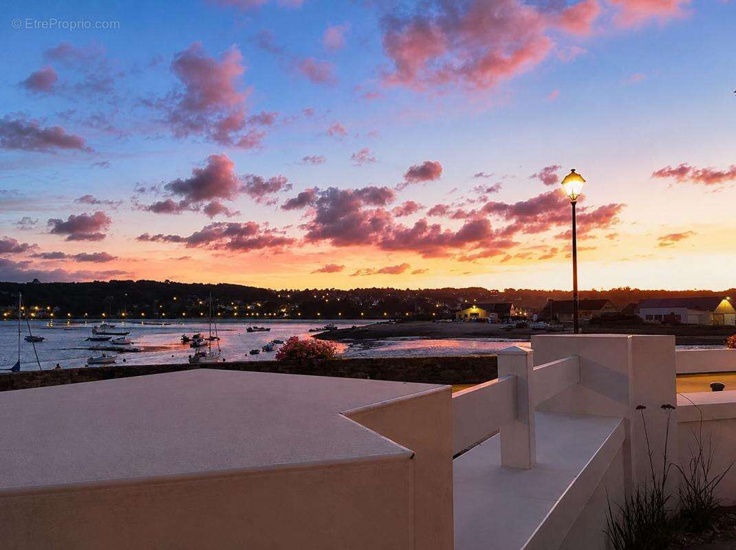 Maison à vendre "les pieds dans l'eau" au Dourduff-en-Mer avec vue exceptionnelle - photo 3