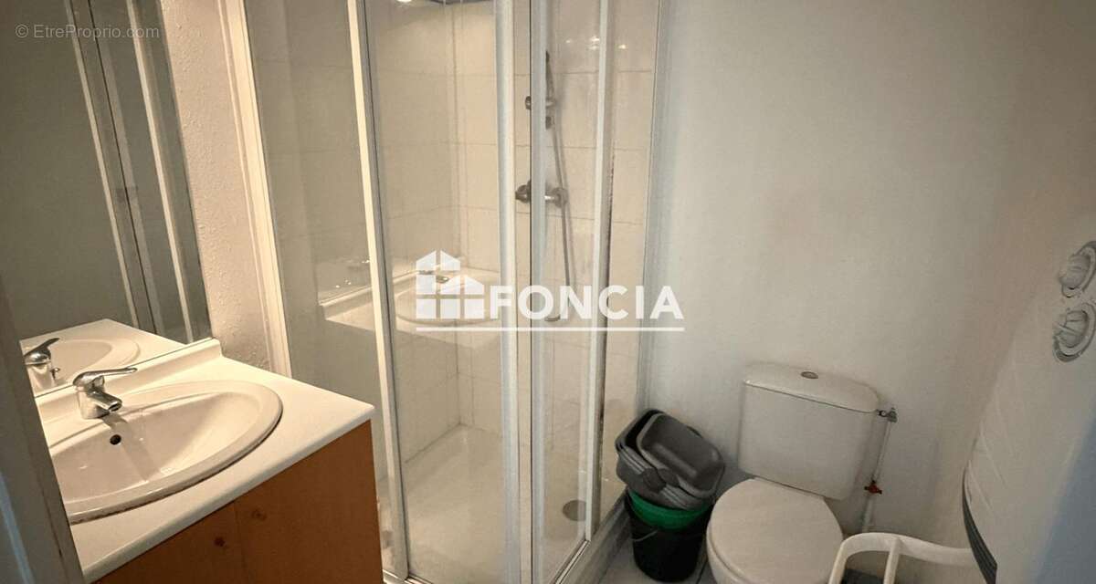 STUDIO AVEC BALCON PARKING vendu loué pour investissement locatif - photo 4