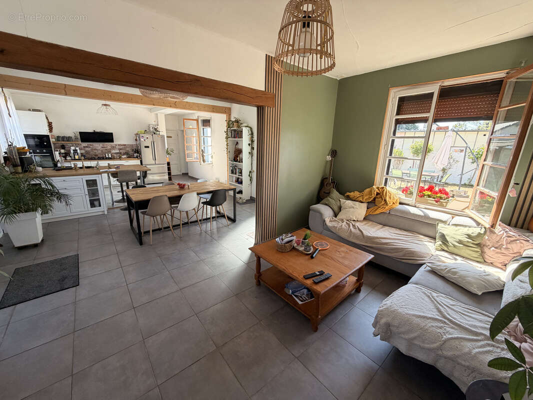 À Saint-Quentin-La-Motte-Croix-Au-Bailly, Maison 3 pièces à vendre - photo 2