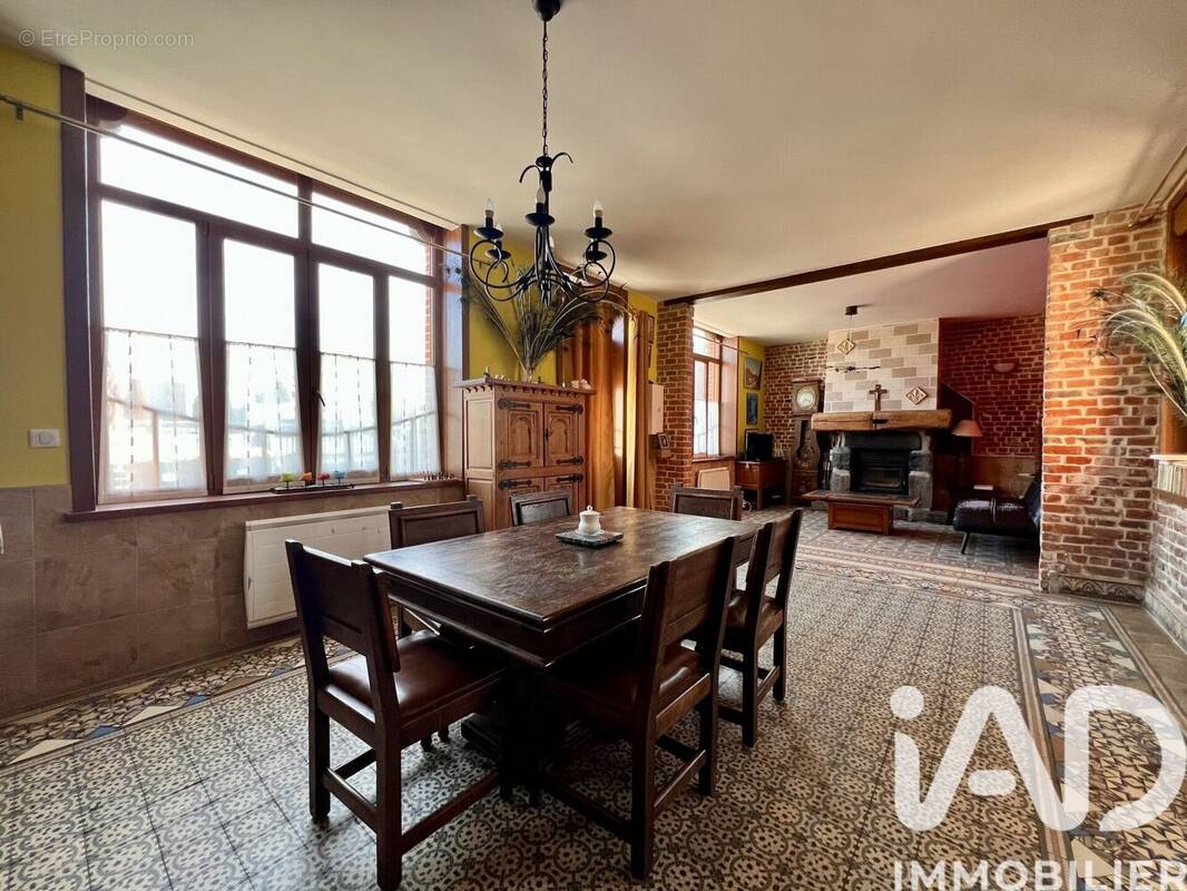 Photo 1 - Maison à GONDECOURT