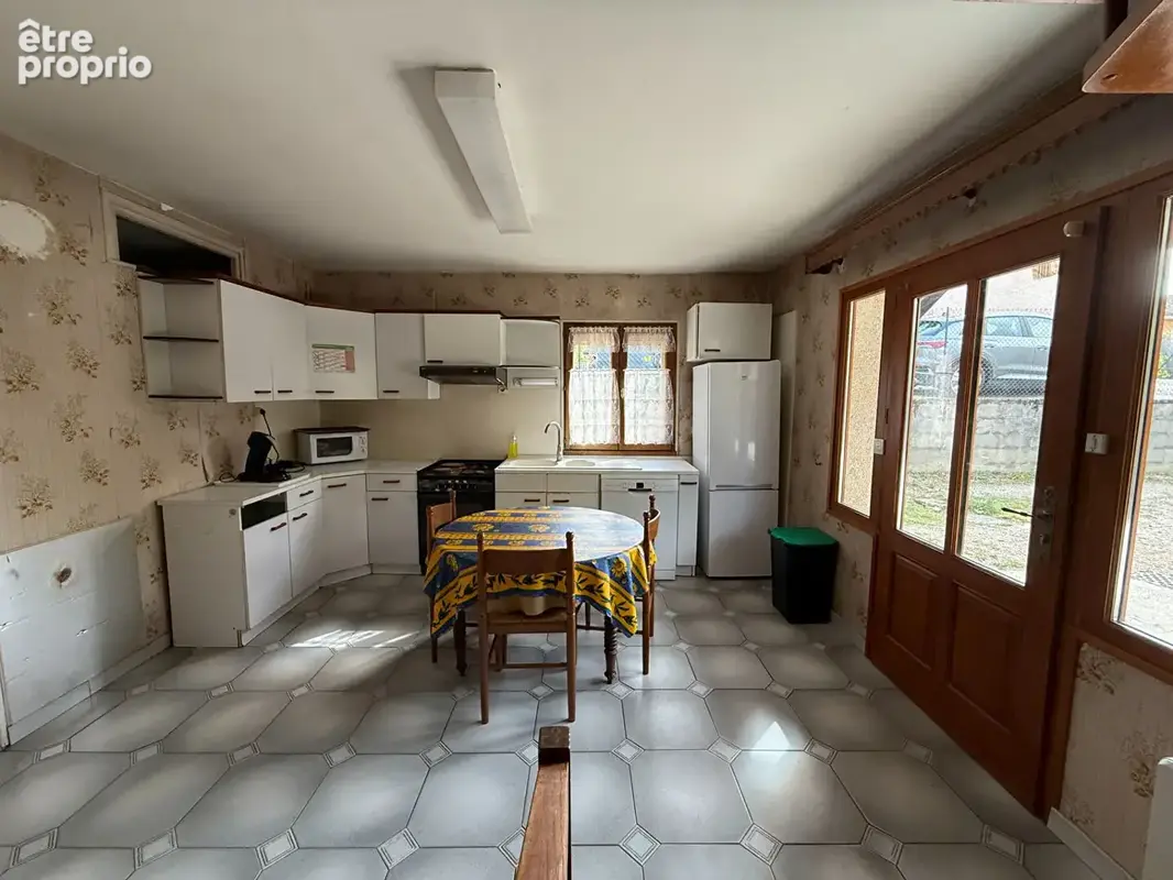 Maison familiale avec 3 chambres et terrain à Marlieux - photo 3