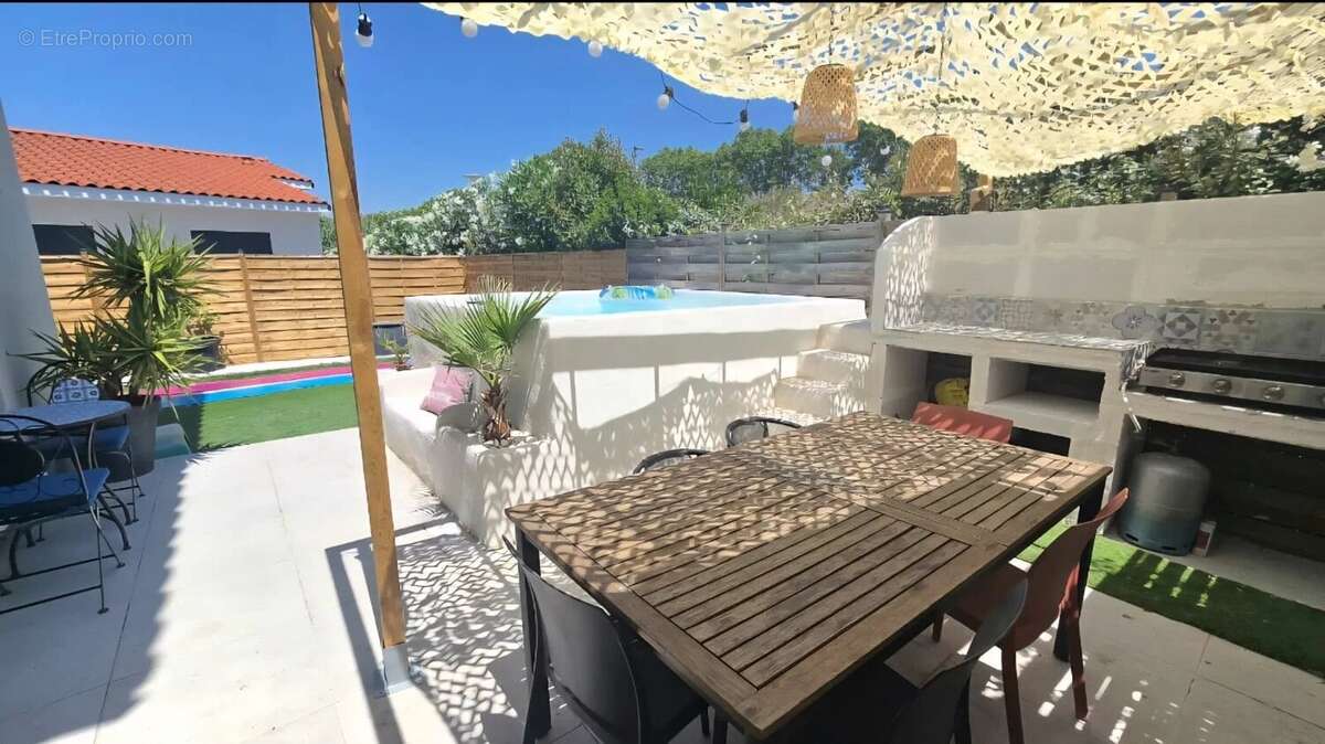 Maison recente de type 5 libre sur 3 faces avec piscine - photo 3