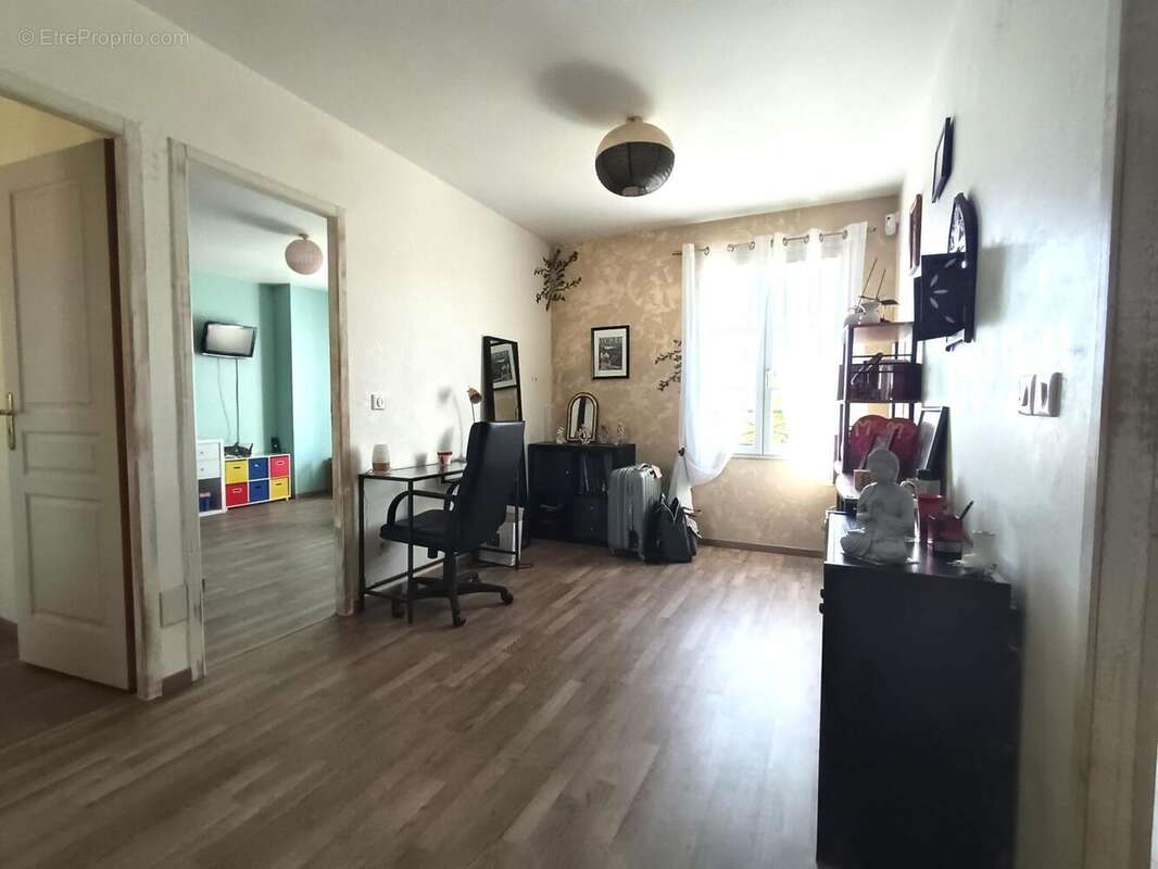 Maison 128 m² à Courdimanche  - photo 4