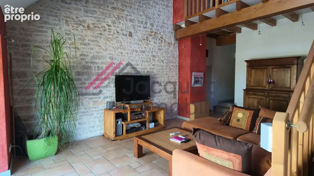 Maison 4 pièces 122 m² à vendre à Lons-Le-Saunier (39000) - photo 4