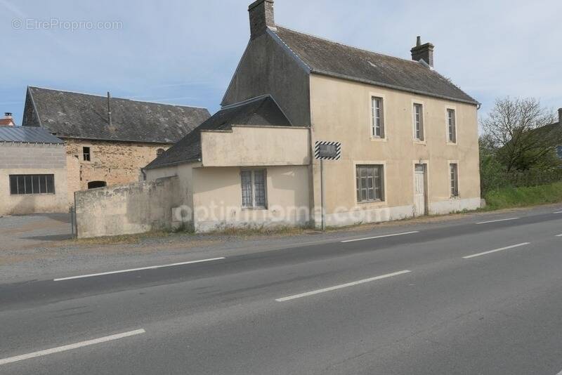Maison à NORON-LA-POTERIE