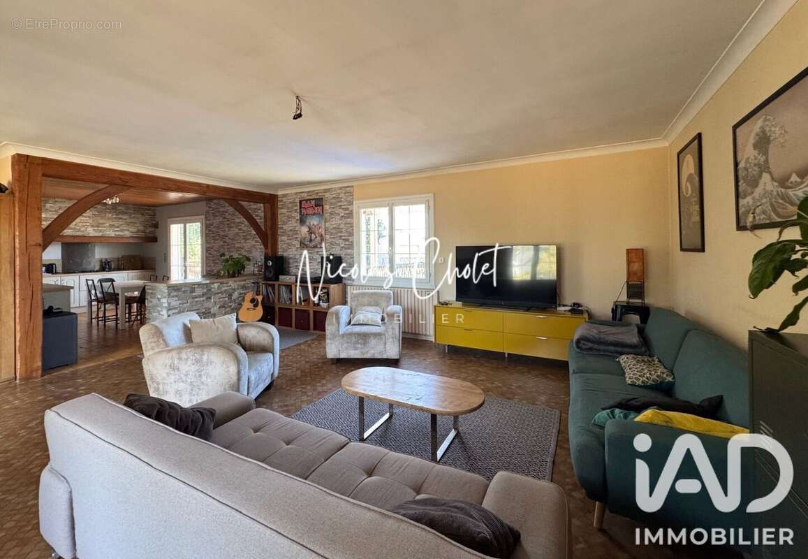 Maison 167 m² à Saint-Lambert-La-Potherie  - photo 7