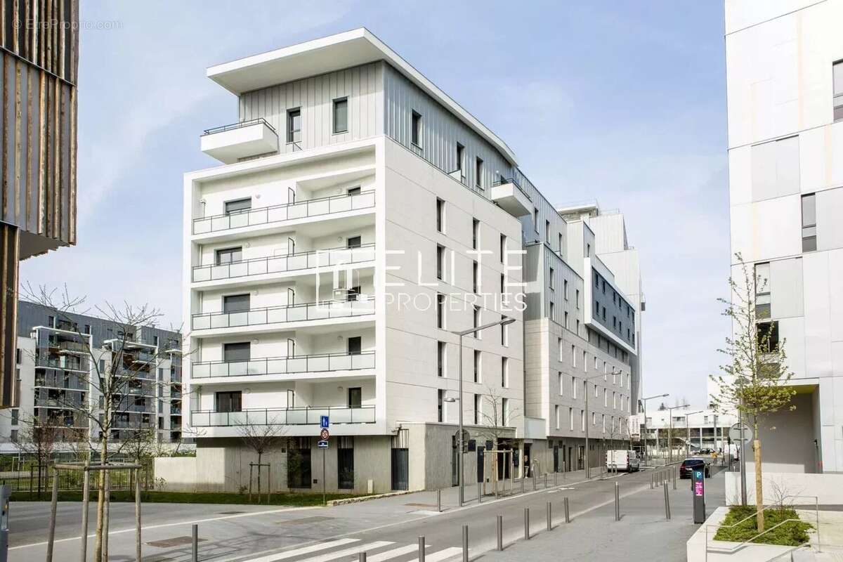 Appartement à COLOMBES