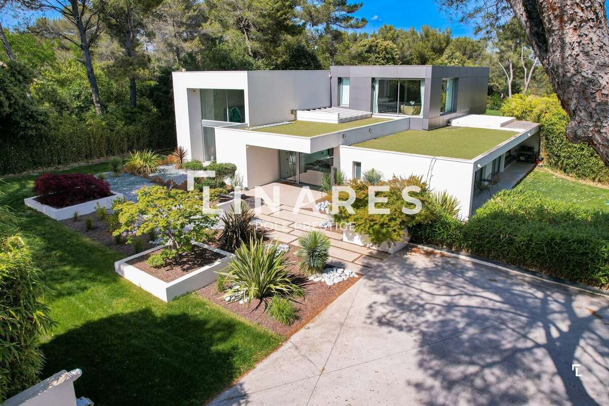 LA CONTEMPORAINE - Villa d’architecte de 529m2  - Vue Sainte-Victoire et prestations d’exception - 13100 - photo 32